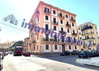 Facciata - Three-room apartment via Carlo Botta, 1, Palermo - photo 2