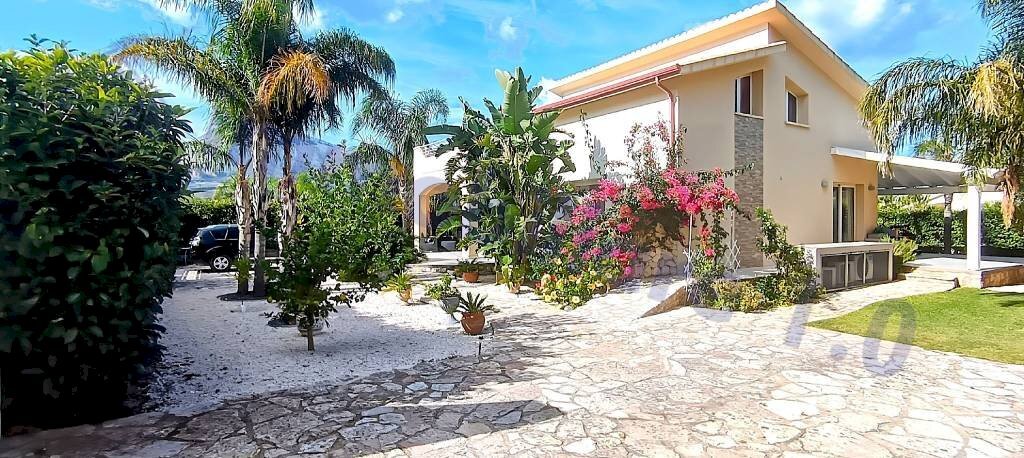 Giardino - Villa C.DA FRAGINESI, 17A/B, Castellammare del Golfo - foto 2