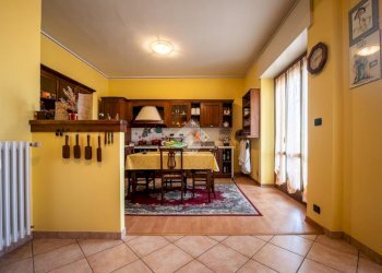 Three-room apartment Via Savigliano, Costigliole Saluzzo - photo 2