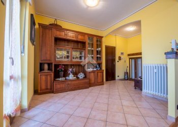 Three-room apartment Via Savigliano, Costigliole Saluzzo - photo 8