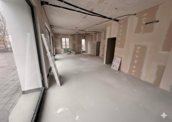 Gemini_Generated_Image_n13ajin13ajin13a.png - Locale Commerciale Via XXIV Maggio 25, Fornovo di Taro - foto 9