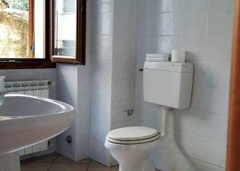 20160919_171155_001.jpg - Quadrilocale Via Manzoni 1, Arona - foto 6