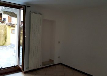 20160919_171241.jpg - Quadrilocale Via Manzoni 1, Arona - foto 9