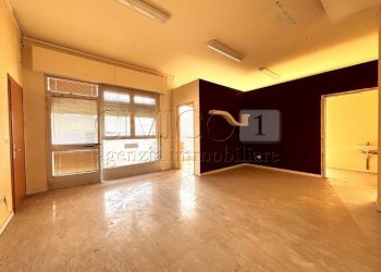 IMG_2015 (FILEminimizer).JPG - Locale Commerciale Via Alcide De Gasperi 31, Barbarano Mossano - foto 4