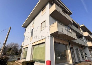 IMG_2026 (FILEminimizer).JPG - Locale Commerciale Via Alcide De Gasperi 31, Barbarano Mossano - foto 15