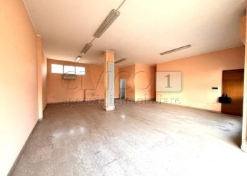 IMG_2027 (FILEminimizer).JPG - Locale Commerciale Via Alcide De Gasperi 31, Barbarano Mossano - foto 16