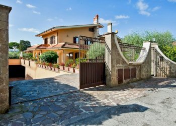 DSC_3765.jpg - Casa indipendente Via della Pedica 232, Grottaferrata - foto 2