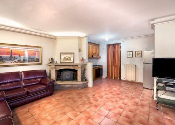 DSC_3922.jpg - Casa indipendente Via della Pedica 232, Grottaferrata - foto 27