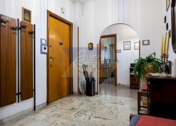 Ingresso - Quadrilocale Piazza dei Consoli, Roma - foto 16