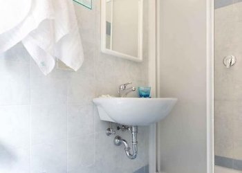 bagno.jpg - Commercial Premises Rimini - photo 20