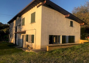 esterno 10.JPG - Casale Farini - photo 1