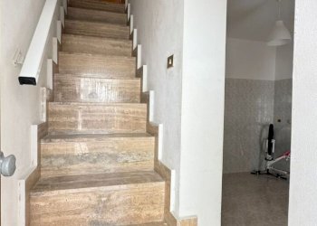 vano scala - Villa Via Santa Maria, Monopoli - foto 10