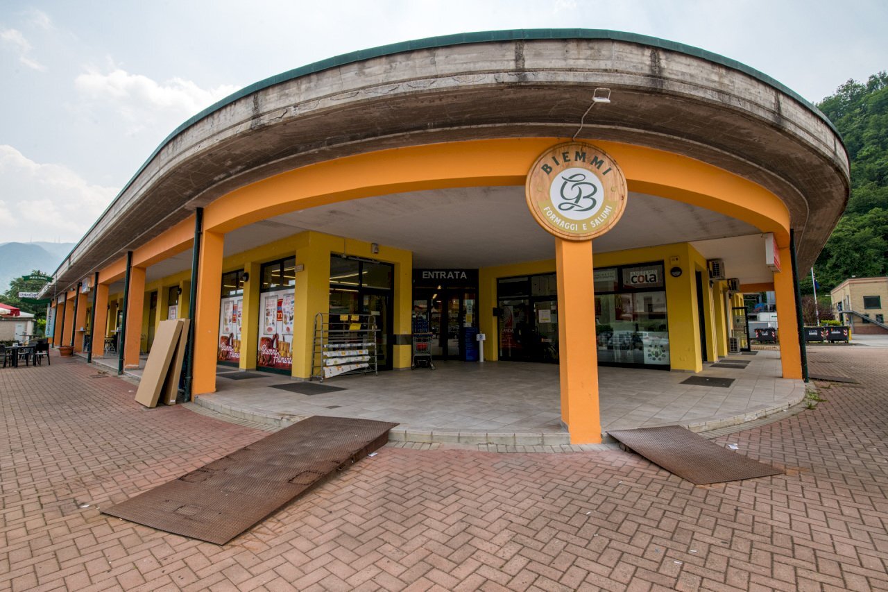 _DSC7855-HDR.JPG - Supermarket - Minimarket VIA MAGNO  20F, Sabbio Chiese - photo 1