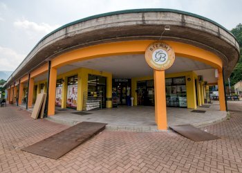 _DSC7855-HDR.JPG - Supermercato - Minimarket VIA MAGNO  20F, Sabbio Chiese - foto 1