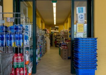 _DSC7863-HDR.JPG - Supermercato - Minimarket VIA MAGNO  20F, Sabbio Chiese - foto 3