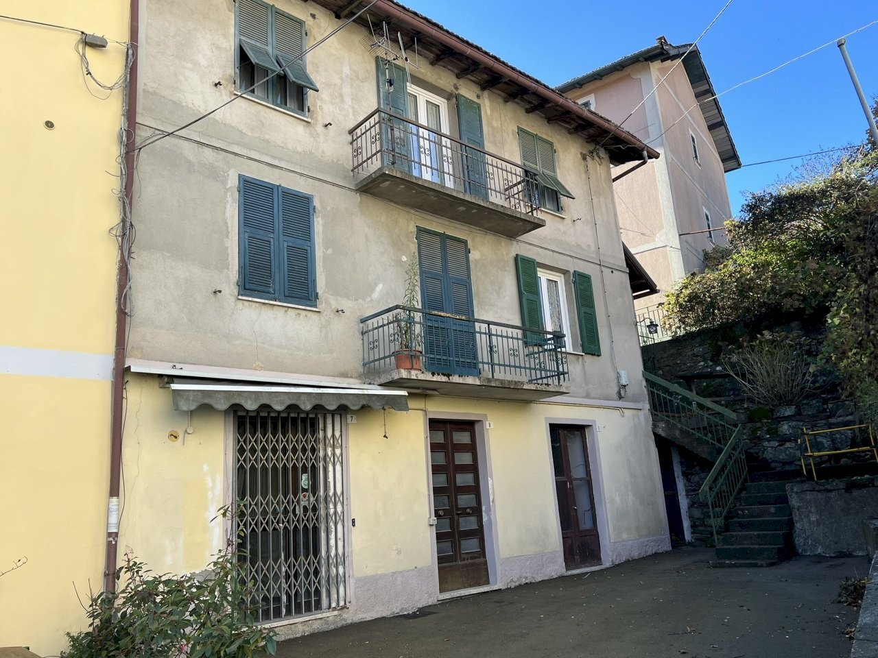 Rif 1846 .JPEG - Locale Commerciale piazza San Pietro 7 e 8, Urbe - foto 1