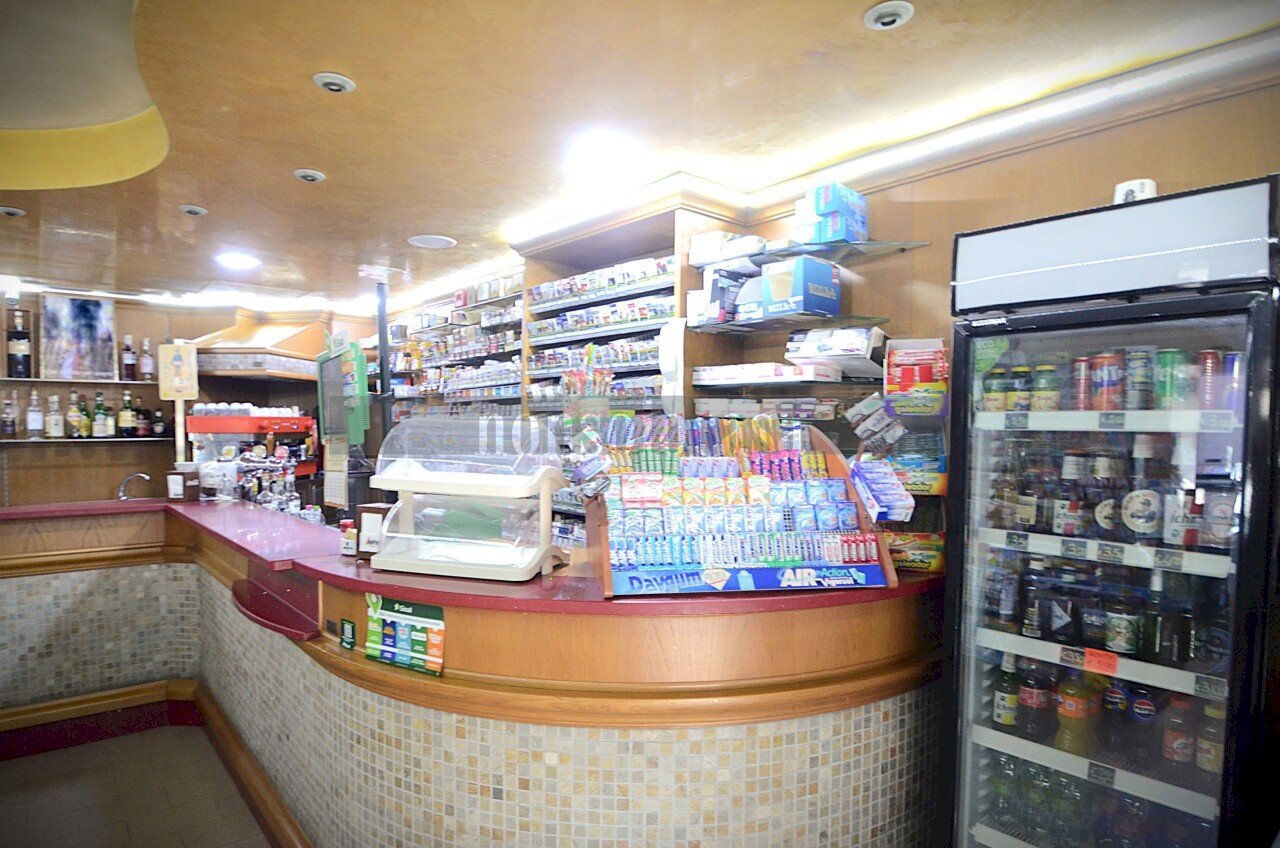 2.JPG - Locale Commerciale Via Frà Filippo Longo 999, Magione - foto 3