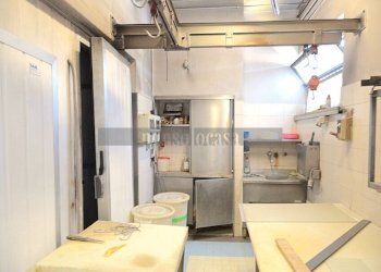 LABORATORIO - Locale Commerciale Via Frà Filippo Longo 999, Magione - foto 15