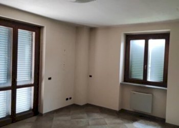 9.jpg - Villa Trifamiliare Via Castelceriolo 1, Alessandria - foto 9