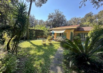 WhatsApp Image 2026-01-15 at 08.46.22 (1).jpeg - Villa a Schiera Via Ronchi 10, Massa - foto 1