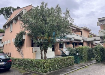 IMG_4573.jpeg - Villa a Schiera Via Gioacchino Rossini 14, Massa - foto 1