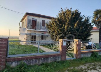 12.jpg - Trilocale Via Selva 2844, Crespino - foto 1