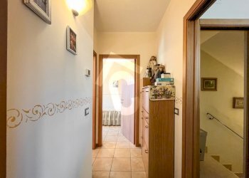 68BD8174-1F41-433F-9B6A-08ECB177877E.jpeg - Trilocale Castelplanio - foto 9