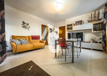 B5AE7B8E-6449-4D01-8674-C6D31D69CDFE.jpeg - Quadrilocale Castelbellino - foto 2