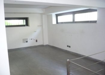 P1070425.JPG - Villa Tremestieri Etneo - foto 20