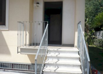 P1070419.JPG - Villa Tremestieri Etneo - foto 17