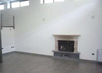 P1070426.JPG - Villa Tremestieri Etneo - foto 21