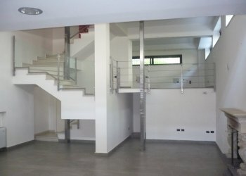 P1070427.JPG - Villa Tremestieri Etneo - foto 22