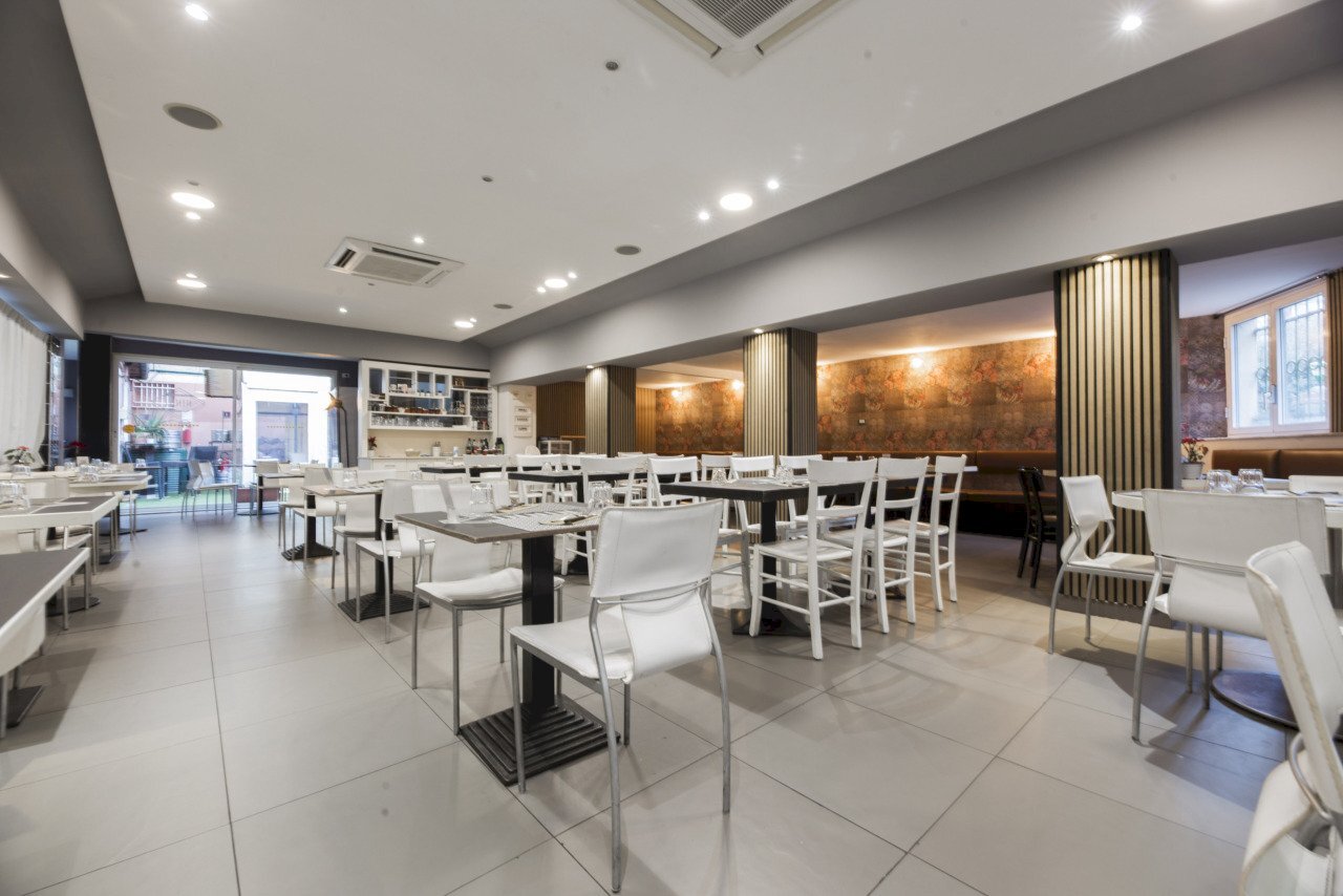 IMG_2890.jpg - Commercial Premises Via Redipuglia 1, Genova (neighborhood Quarto) - photo 3