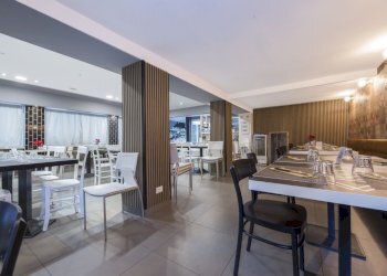 IMG_2895.jpg - Locale Commerciale Via Redipuglia 1, Genova (zona Quarto) - foto 5