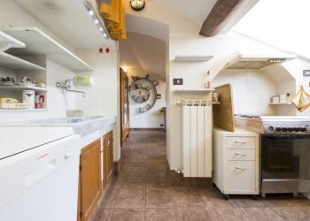 IMG_0329.jpg - Mansarda Via Guglielmo Oberdan 39, Genova (zona Nervi) - foto 2