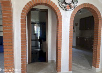 10.jpg - Casa indipendente Piazzale Umbria, Castiglione del Lago - foto 10