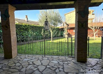 14.jpg - Casa indipendente Piazzale Umbria, Castiglione del Lago - foto 14
