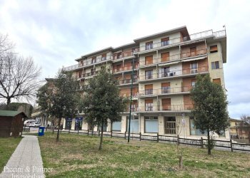 01.jpg - Quadrilocale Via Oslavia 88, Chiusi - foto 1