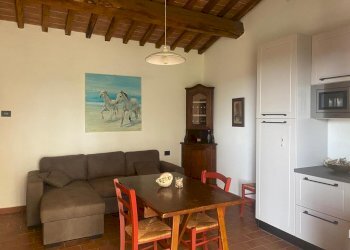 PHOTO-2025-12-10-16-30-23 (2).jpg - Villa Via del Paratino, Cecina - foto 2