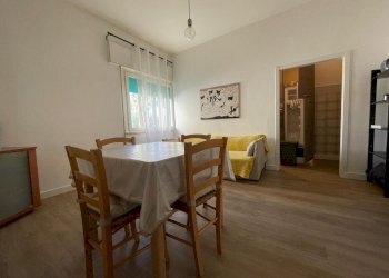 PHOTO-2025-12-29-09-29-27 (13).jpg - Trilocale Via Cesare Battisti, Cecina - foto 1