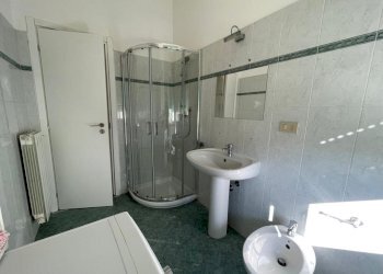 PHOTO-2025-12-29-09-29-27 (9).jpg - Trilocale Via Cesare Battisti, Cecina - foto 11