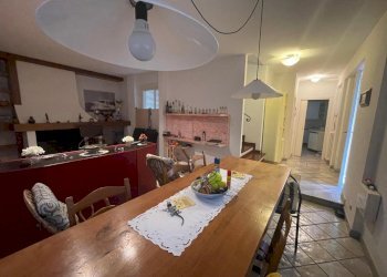 PHOTO-2025-11-24-16-27-01 (10).jpg - Villa Viale della Repubblica, Cecina - foto 5