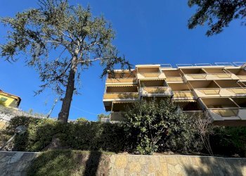 WhatsApp Image 2026-01-10 at 12.36.01.jpeg - Trilocale Via Val D'Olivi 277, Sanremo - foto 27