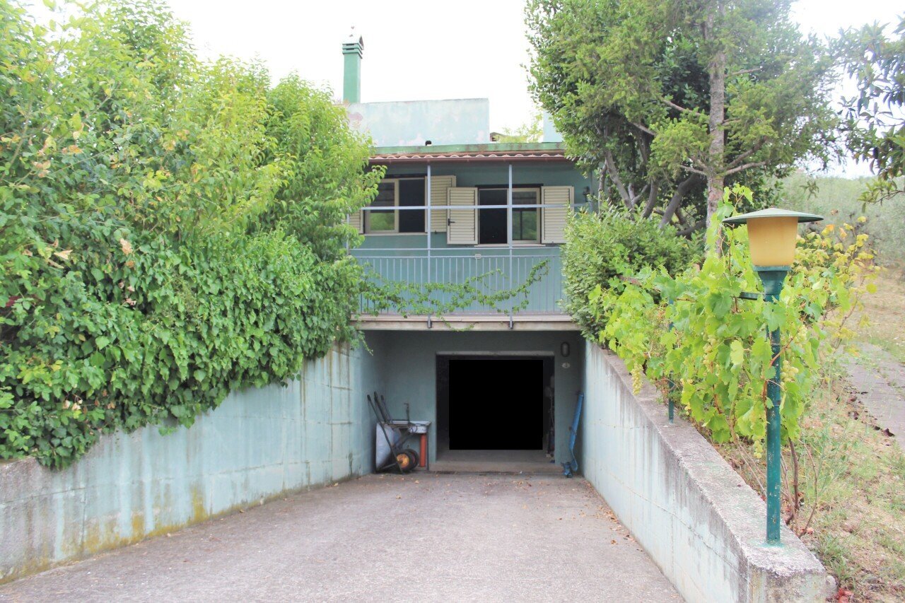 IMG_2035.JPG - Villa Contrada Santa Maria dei Mesi 18, Lanciano - foto 1