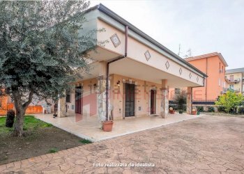 SCREEN~1.PNG - Three-family Villa VIA DEL FOSSO DELL'OSA 399, Roma - photo 1