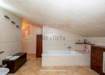 SC99D3~1.PNG - Three-family Villa VIA DEL FOSSO DELL'OSA 399, Roma - photo 21