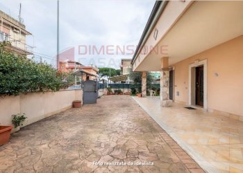 SCD6B1~1.PNG - Three-family Villa VIA DEL FOSSO DELL'OSA 399, Roma - photo 23