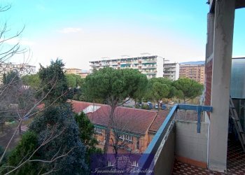 PHOTO-2024-12-16-16-28-551.jpg - Trilocale Piazza Mascagni, Firenze (zona Santa Maria Novella) - foto 9