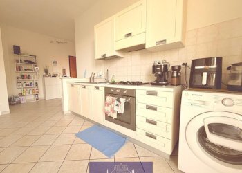 PHOTO-2026-01-22-15-26-537.jpg - Trilocale Piazza Mascagni, Firenze (zona Santa Maria Novella) - foto 2