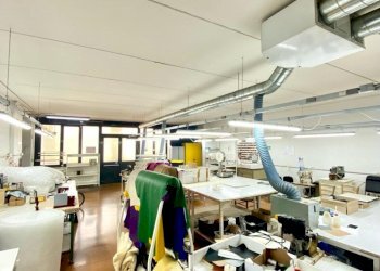 PHOTO-2024-03-14-12-36-387.jpg - Locale Commerciale Via Codignola, Scandicci - foto 7